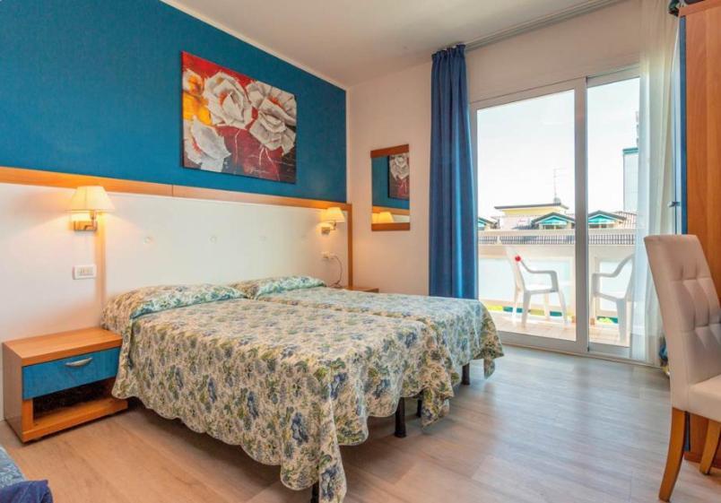 Hotel D'Annunzio Лидо-ди-Езоло Экстерьер фото
